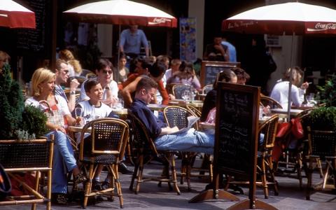Hit the best terrace restaurants in Paris